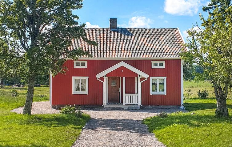 Hus för 6 Personer med trädgård in Vara, Västergötland