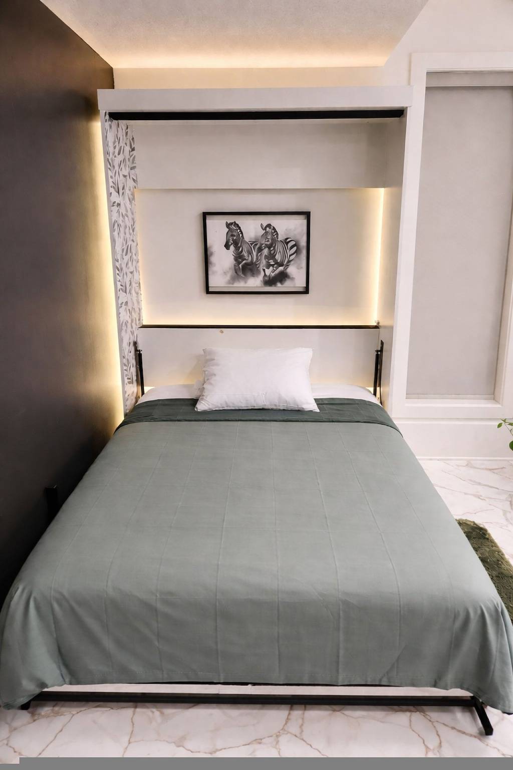 Ganze Wohnung, Modern Kc Retreat | Private Suite w/ Patio, Fireplace & Kitchenette in Kansas City, Missouri