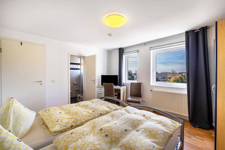 Chambre « Bergzimmer » avec jardin partagé et Wi-Fi in Tübingen, Neckar-Alb