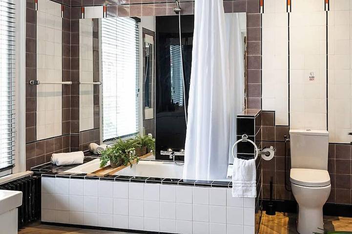 Gemütliches 35m² Apartment mit Bad, schnellem WLAN und charmantem Fischgrätparkett. Perfekt für einen entspannten Aufenthalt oder eine Geschäftsreise im Herzen von Tilburg. in Tilburg, Nordbrabant