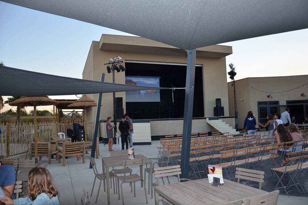 Bungalow 6 Pers à Torreilles Plages - Camping 5 Étoiles in Torreilles, Côte d'Améthyste