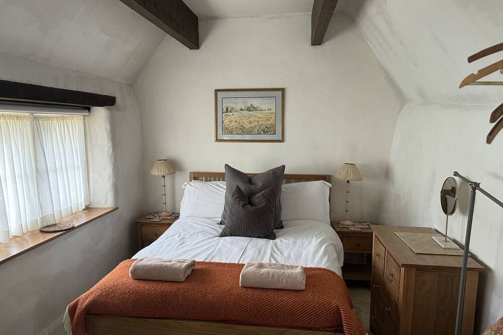 Romantic cottage  in the heart of the New Forest, perfect for walkers. in Hyde (Hampshire), Hampshire