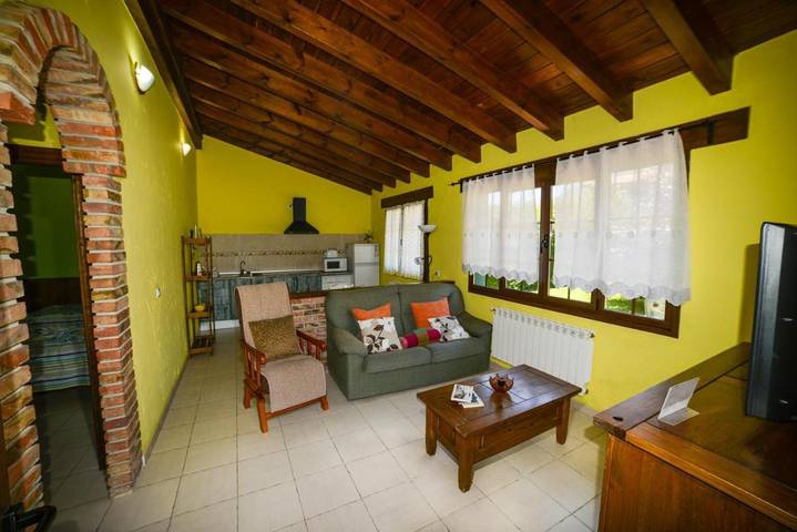 Apartamento de vacaciones para 4 personas, con Terraza y Jardín además de Piscina y Vistas en Llanes - 2