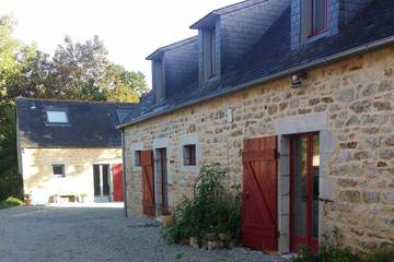 Location de vacances pour 6 personnes, avec jardin et terrasse à Clohars-Fouesnant