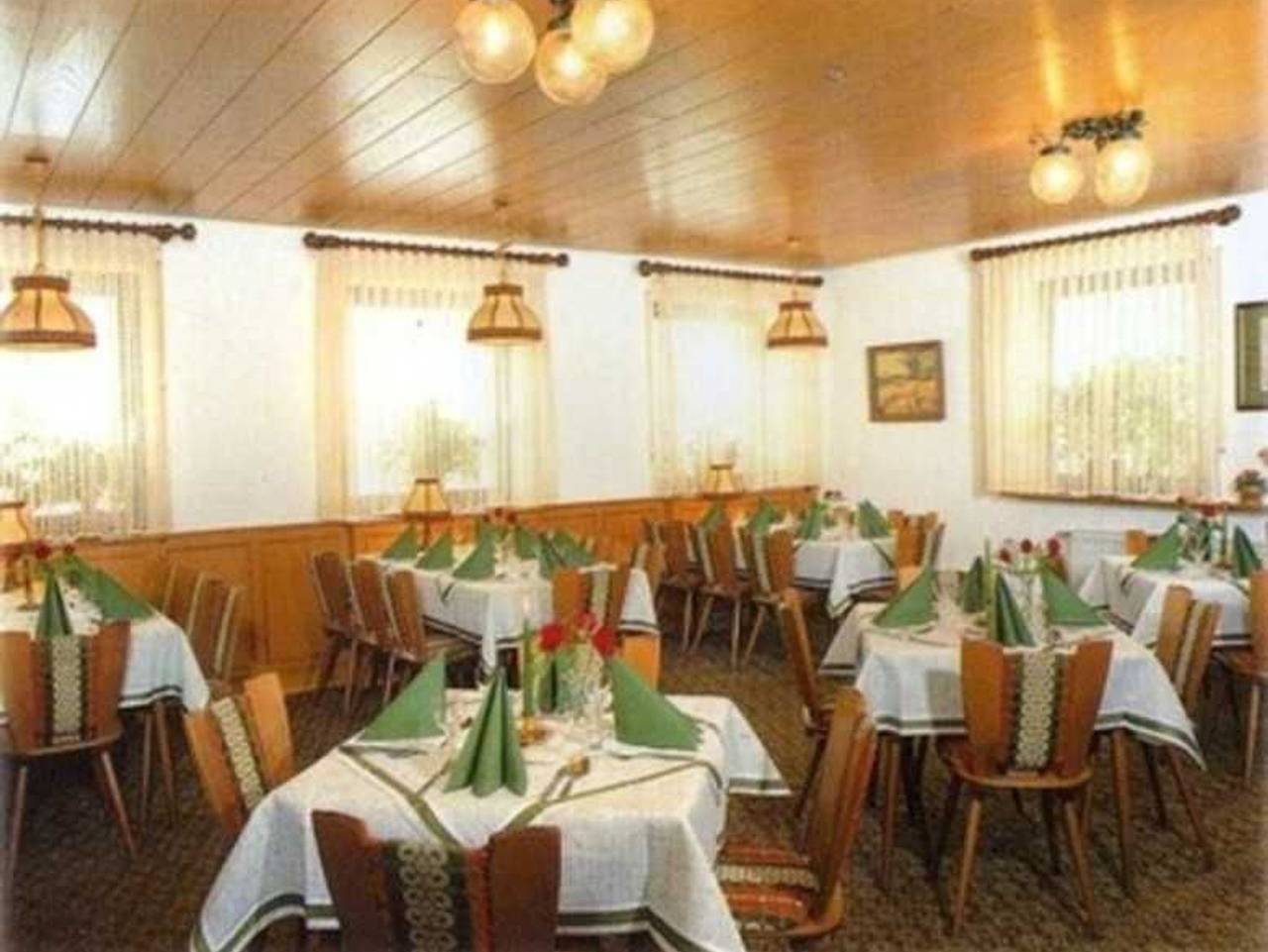 Bayerischer Hof - Doppelzimmer + in Amorbach, Main-Odenwald
