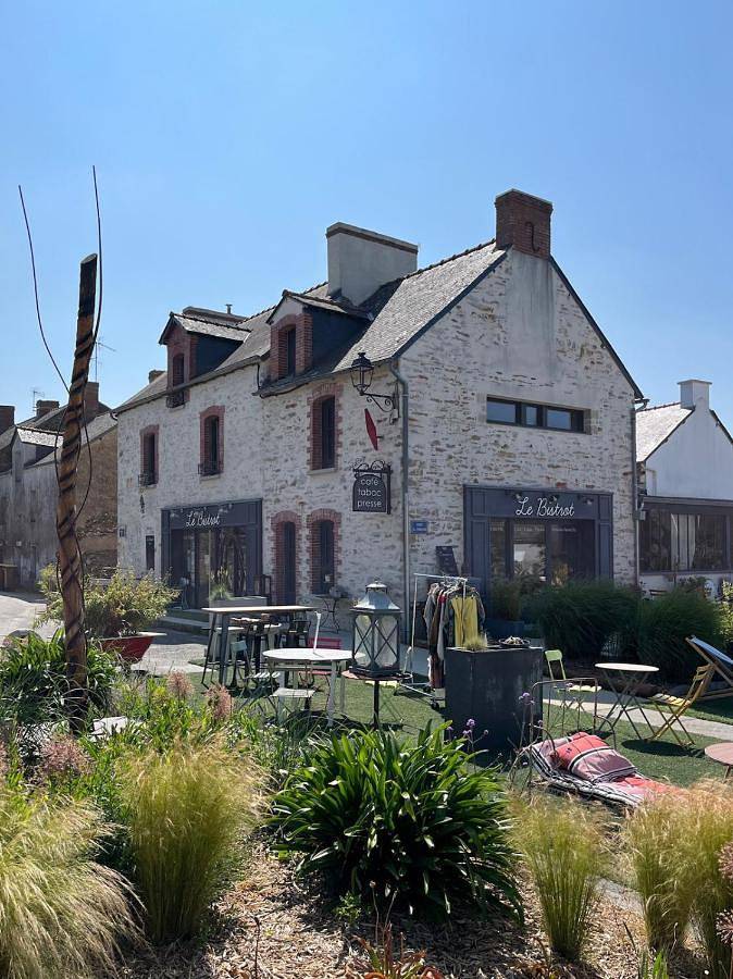 Location de vacances pour 6 personnes, avec jardin et vue à La Chapelle-de-Brain - 4