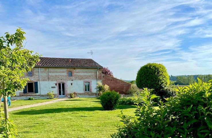 Location de vacances pour 6 personnes, avec jardin ainsi que vue sur le lac et vue, animaux acceptés dans Puydaniel