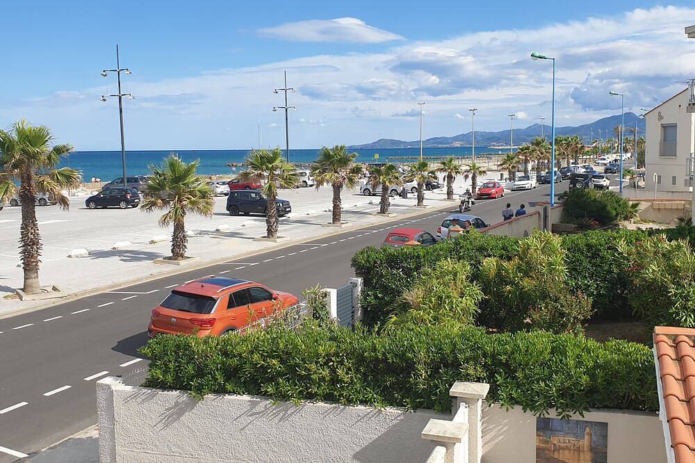 Le rêve en front de mer avec jardin et parking privé. in Saint-Cyprien-Plage, Saint-Cyprien
