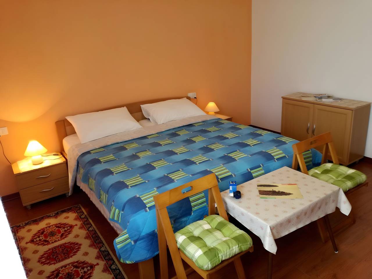 Geheel appartement, Appartement '2 Pax Aan Fietsroutes' met Privéterras, Wi-Fi en Airconditioning in Rovinj (Istria), Rovinj