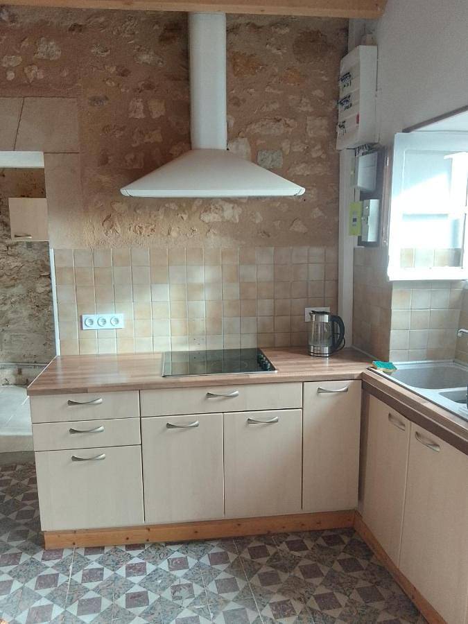 Location de vacances pour 6 personnes, avec vue et jardin, animaux acceptés à Saint-Capraise-de-Lalinde - 2