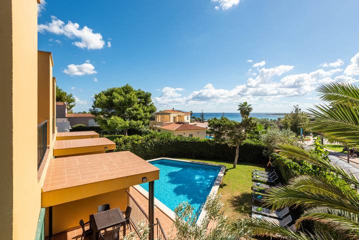 Holiday rental for 4 people, with Terrace and Pool in Punta Prima