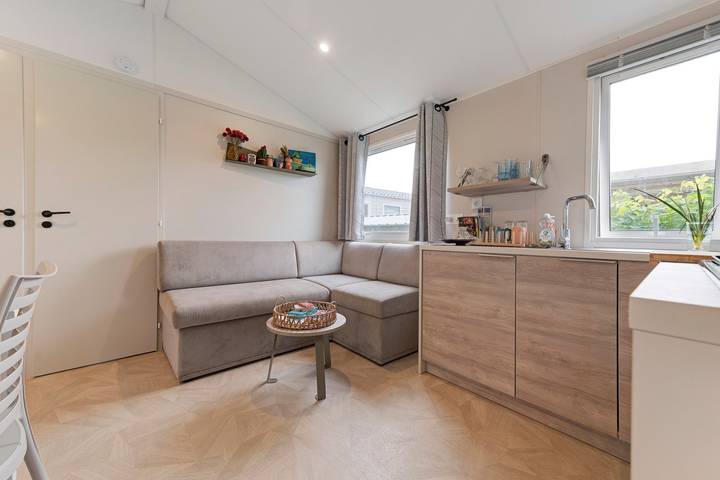 Mobilheim – 6 Personen mit Gemeinschaftspool, Terrasse und Garten in Erdeven, Côte des Mégalithes