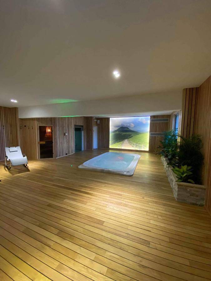 Maison Legate "Hôtel Le Baudiere & Spa" in Saint-Beauzire, Haute-Loire