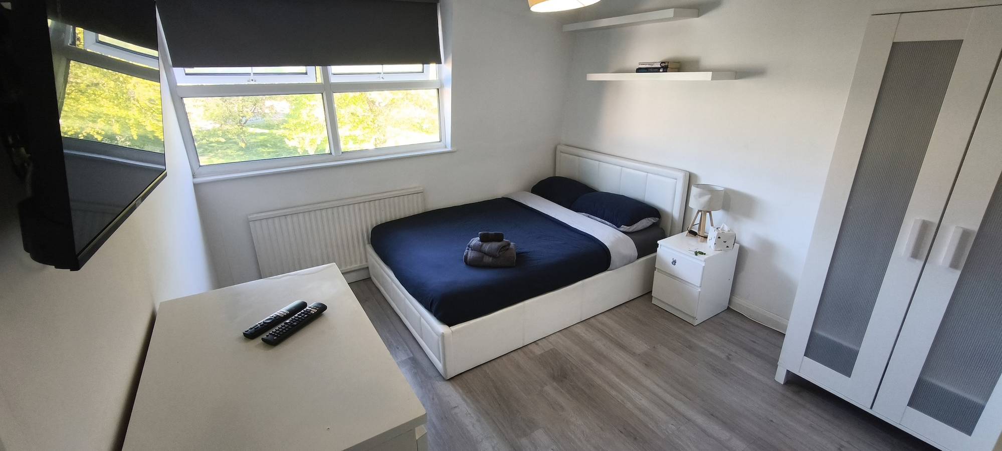 Chambre avec salle de bains privative près du centre-ville et des promenades au bord de la rivière in Chelmsford, Essex