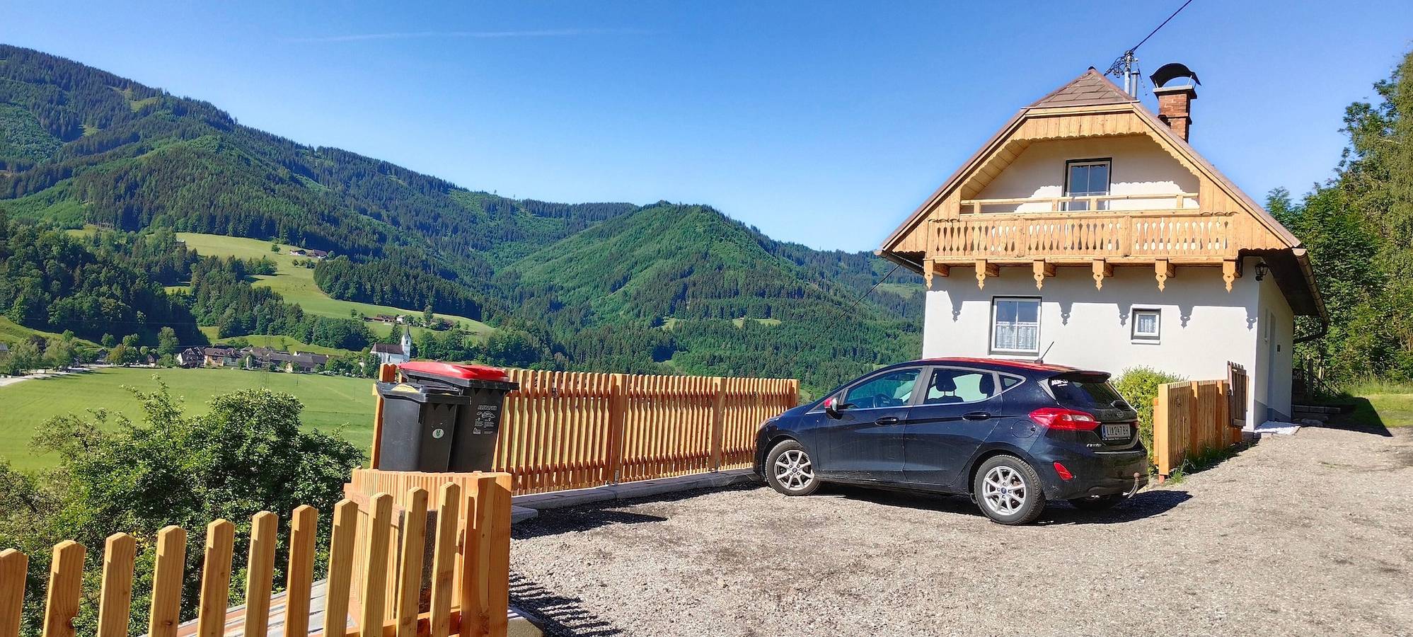 Ferienhaus 'Sonnseitn' mit Bergblick, privater Terrasse und eigenem Garten in Rottenmanner und Wölzer Tauern, Lassing