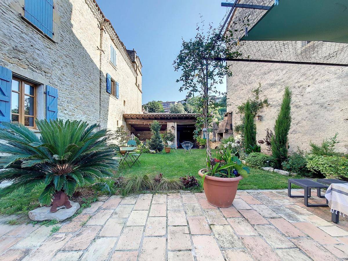 Double Room with Private Bathroom in Bruniquel, Tarn-et-Garonne