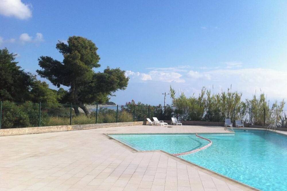 Appartamento intero, Studio les pieds dans, santa lucia in Santa Lucia di Moriani, Corte e dintorni