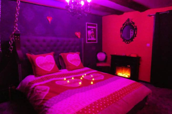 Appartement entier, Love Room Le rouge et noir in Barr, Région de Sélestat-Erstein