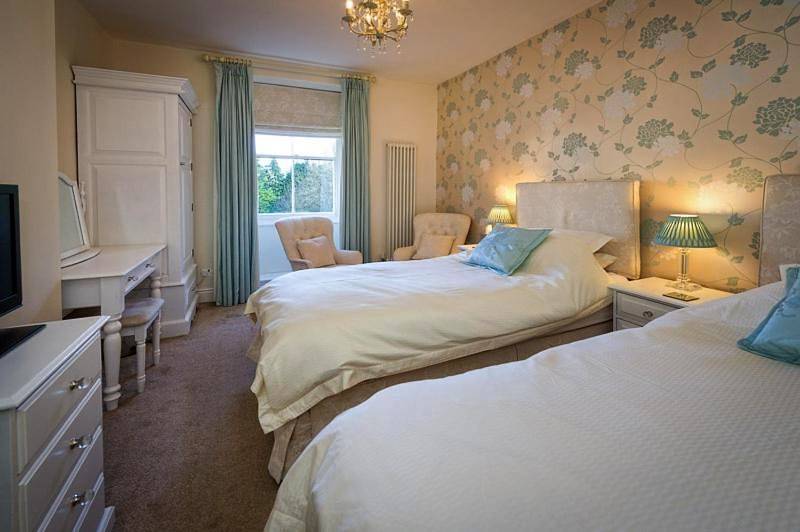Small Double Room in Llanbedrog, Gwynedd