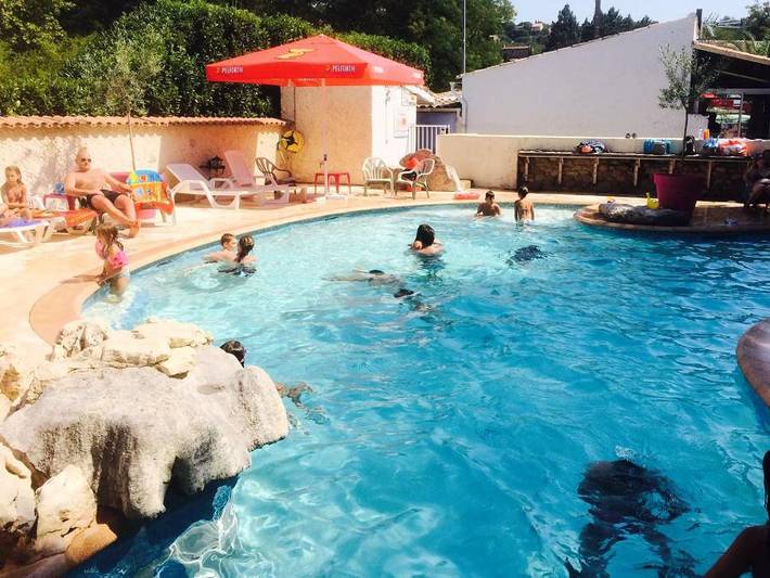 Camping Le Casque Roi - Mobilhome 2 personnes - Confort 2 Pièces 2 Personnes in Salavas, Gorges de l’Ardèche