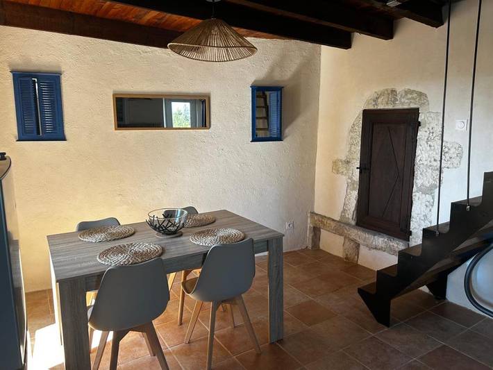 Location de vacances pour 4 personnes, avec terrasse et vue à Issirac - 4