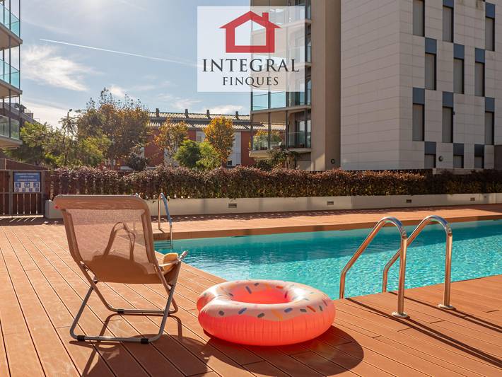 Apartamento para 6 personas, con Balcón además de Terraza y Piscina en Palamós