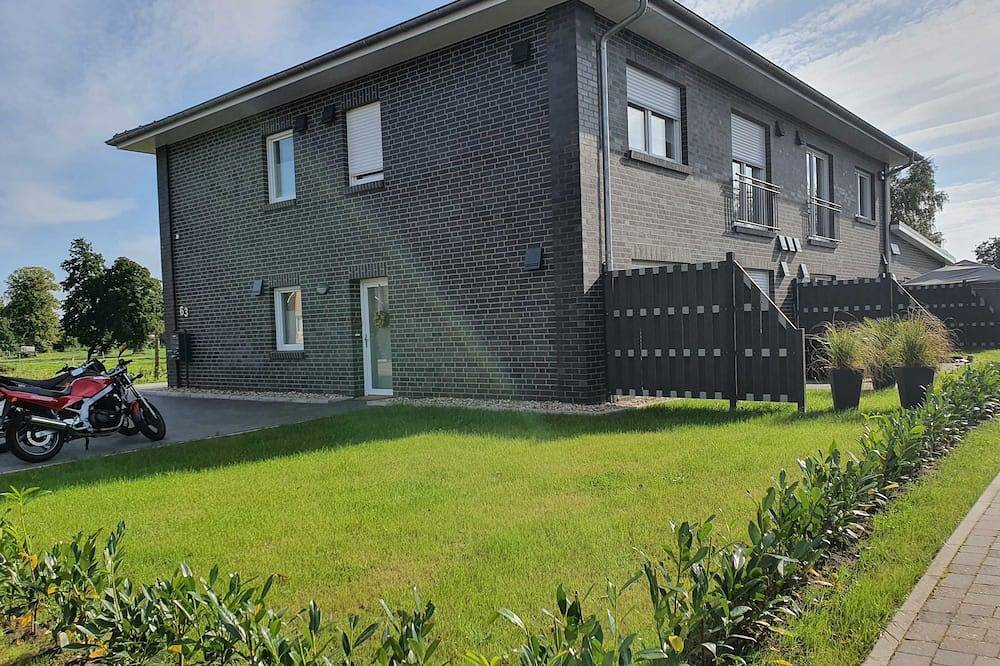 Ganze Wohnung, Ferien am Idasee 85041 - Ferienwohnung 2 (1 Schlafzimmer mit Dopelbett + 1 in Ostrhauderfehn, Nordseeküste