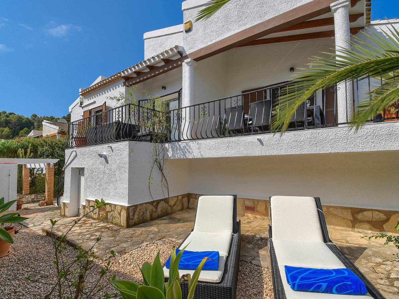Gemütliches Ferienhaus für 4 Personen mit Gemeinschaftspool in Strandnähe, Denia in La Sella, Pedreguer