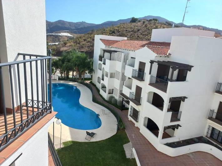 Apartamento de vacaciones para 4 personas, con piscina además de vistas y terraza - 1