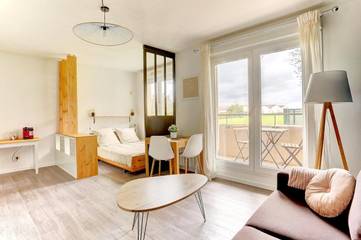 Gîte pour 2 personnes, avec terrasse et vue, animaux acceptés à Plaisir (Yvelines)