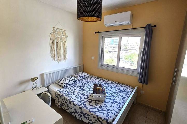 Apartamento entero, Spacious Lovely 3Br Apt | Near Center in Lárnaca, Distrito de Larnaca