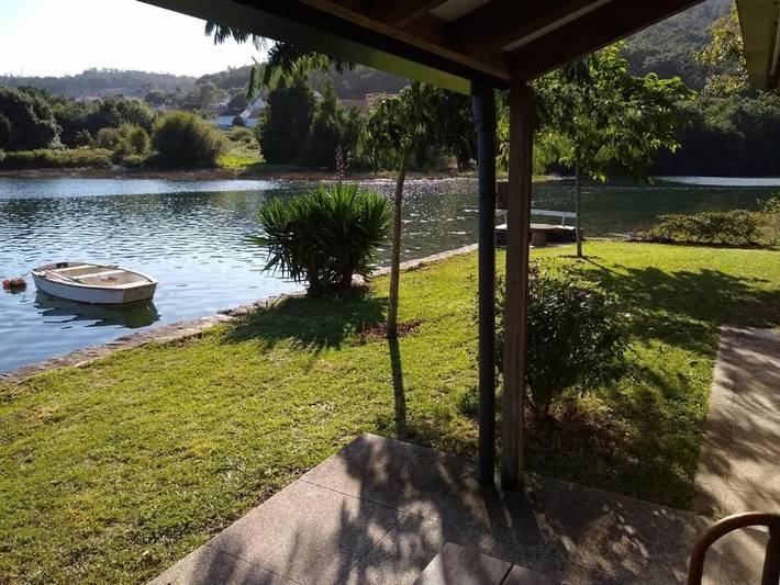 Apartamento para 4 personas, con Terraza además de Jardín y Vistas en Muros (Galicia)