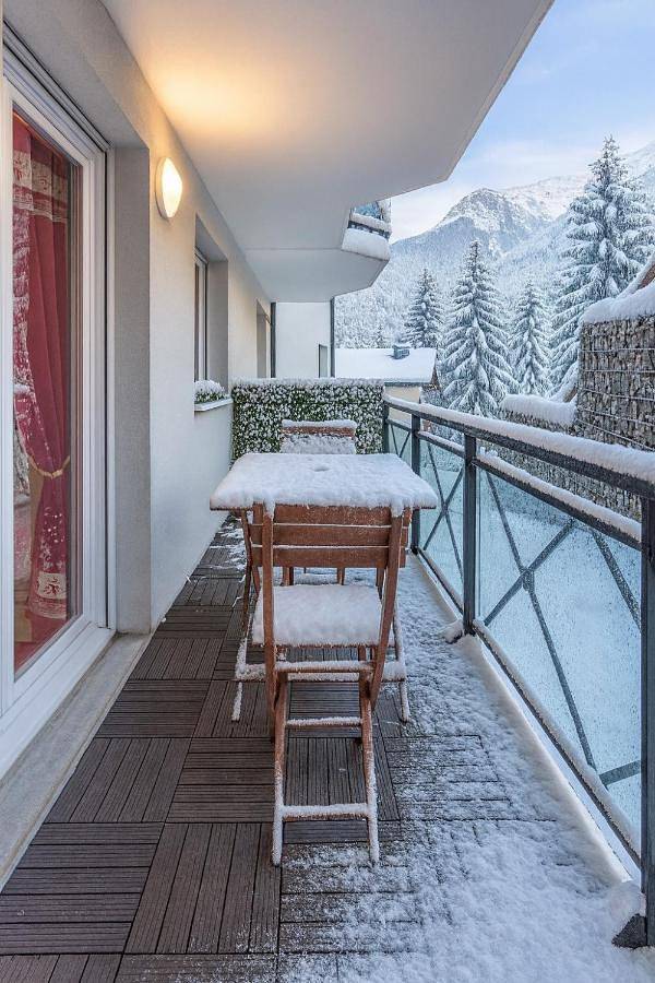 Gîte pour 4 personnes, avec vue et terrasse dans Casino De Brides Les Bains - 3