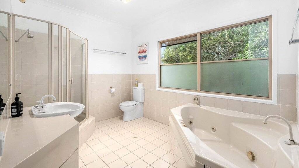 The Blue Beachside Bungalow in Woorim, Brisbane