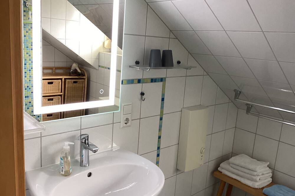 Ganze Wohnung, Ferienwohnung im badischen Geniewinkel in Meßkirch mit Balkon in Meßkirch, Region Bodensee-Oberschwaben