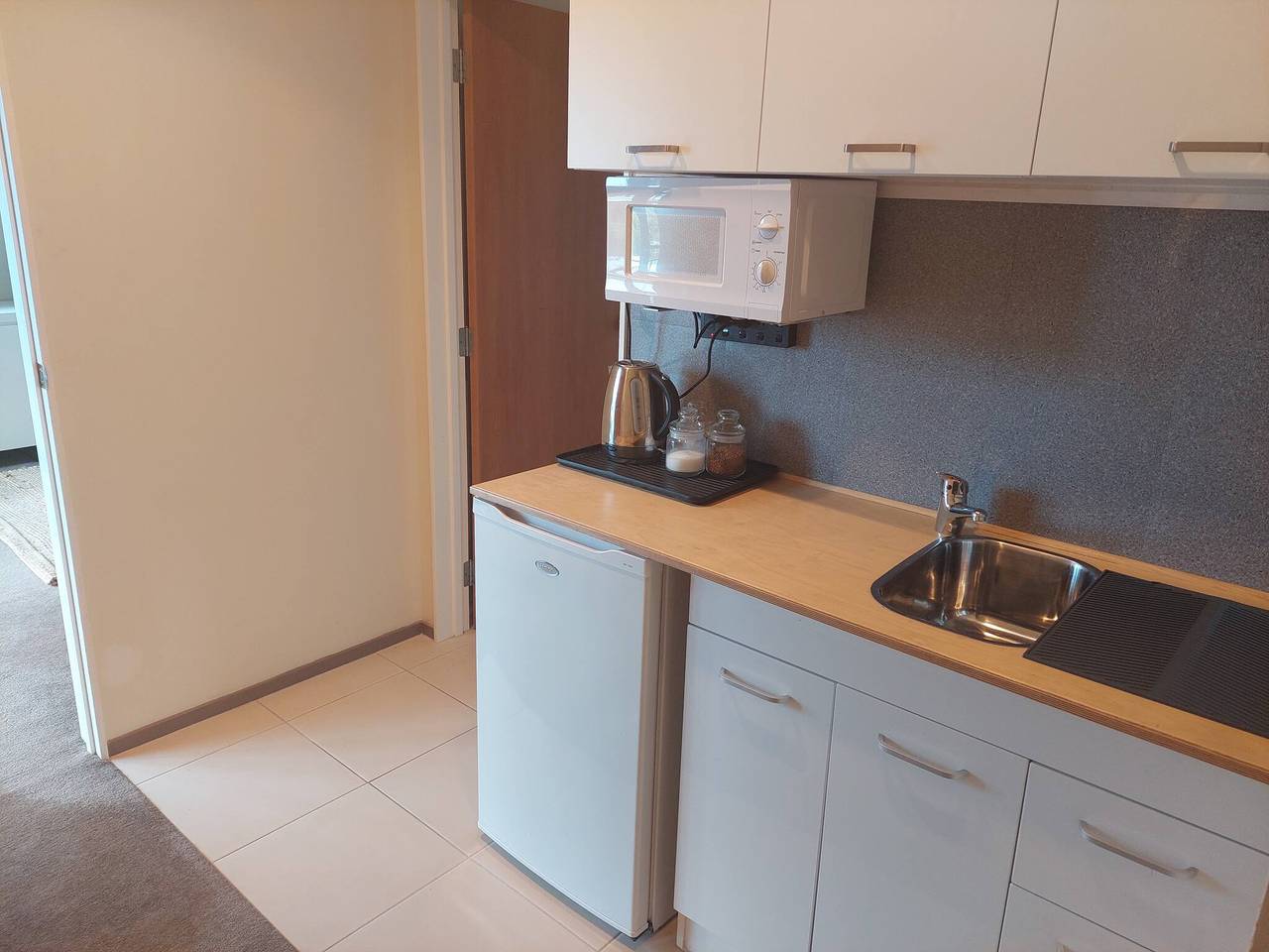 Entire studio, Neat one Bedroom plus  Living Room Apartment in Auckland, Auckland Council
