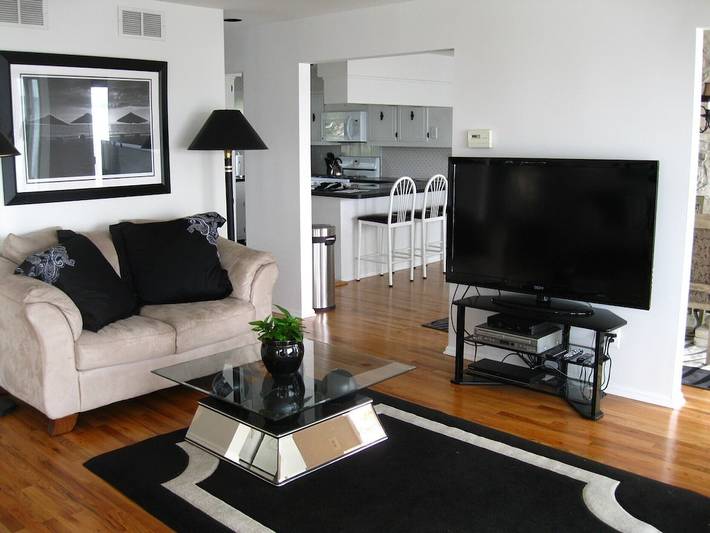 Vacation rental for 8 people, with yard and hot tub in Toms River