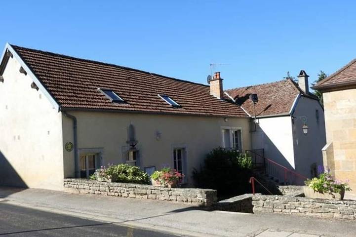 Gîte pour 4 personnes, animaux acceptés à Perrancey-les-Vieux-Moulins