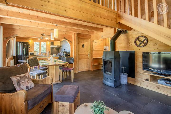 Gîte pour 6 personnes, avec terrasse, animaux acceptés à Notre-Dame-du-Pré - 2