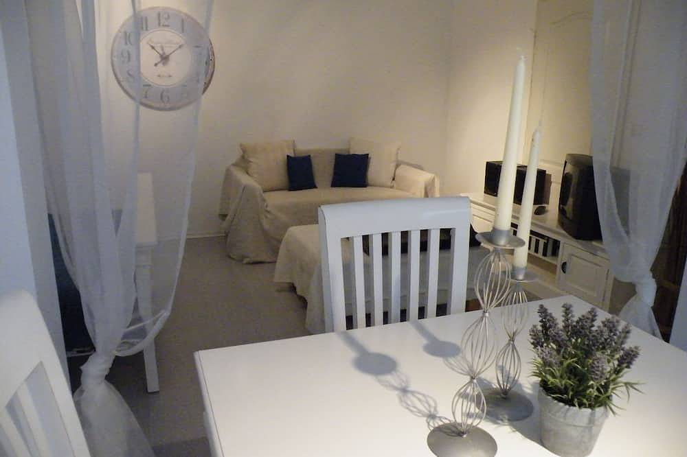Geheel appartement, Stijlvol ingericht studio-appartement in de buurt van Limburg in Limburg (Duitsland), Lahntal