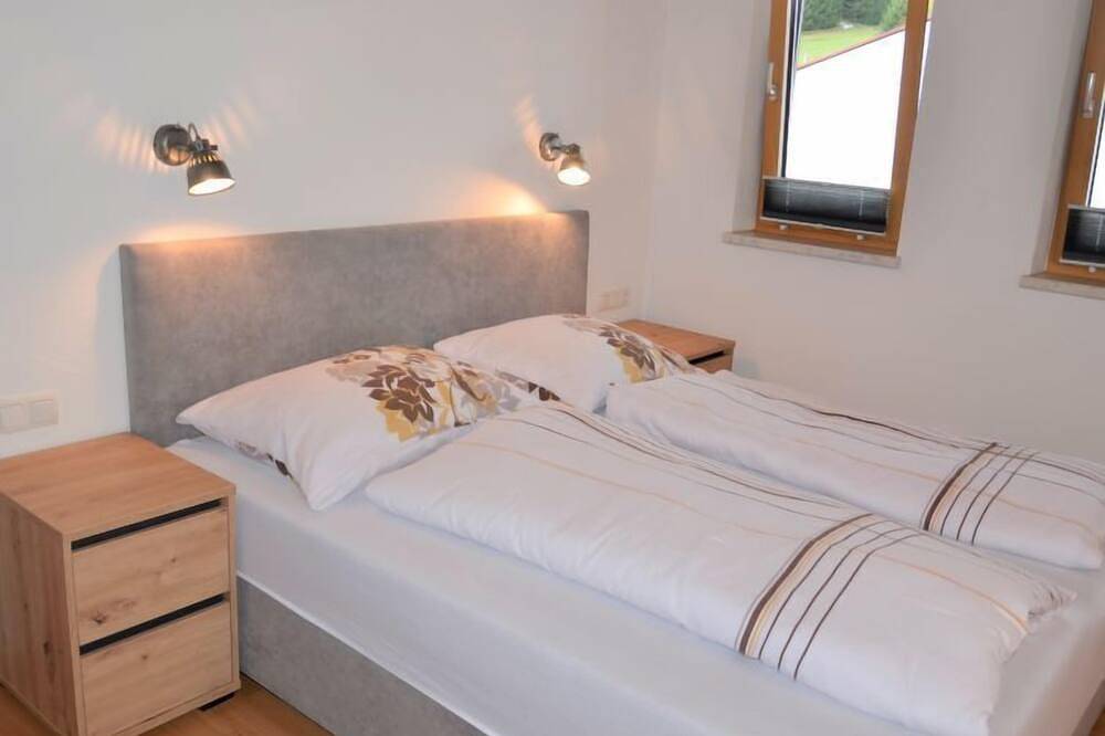 Ganze Wohnung, Ferienwohnung Kapall in Lechtaler Alpen, Sankt Anton am Arlberg
