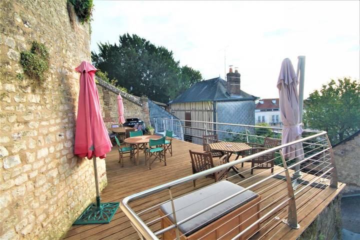 Gîte pour 12 personnes, avec terrasse ainsi que jardin et jacuzzi dans Rives-en-Seine - 2