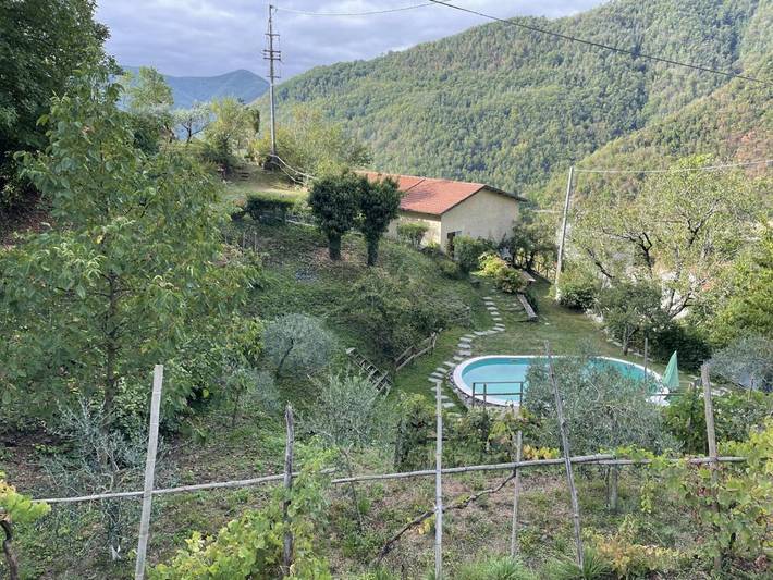 Villa per 6 persone, con giardino e piscina nonché panorama in Garfagnana