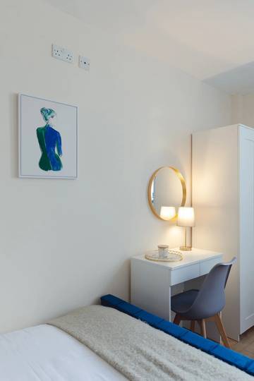 Holiday Apartment for 2 People in High Wycombe, Buckinghamshire, Photo 3