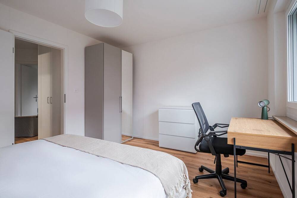 Ganze Wohnung, Blueground | Dietikon, balcony, nr Bahnhof in Dietikon, Kanton Zürich