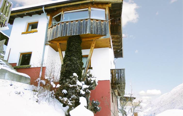 Alquiler con vistas a la montaña con WiFi, aparcamiento y terraza in Kappl, Verwall mountains