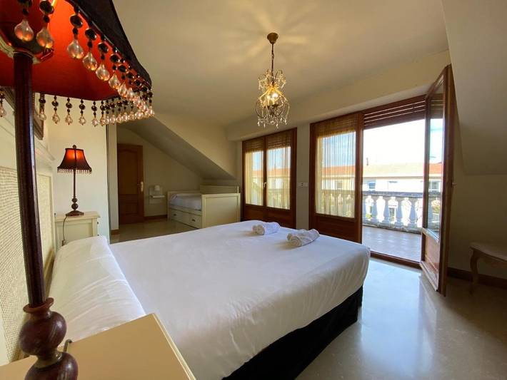 Casa rural para 15 personas, con Balcón y Terraza además de Jardín y Vistas en Ribera Navarra - 2