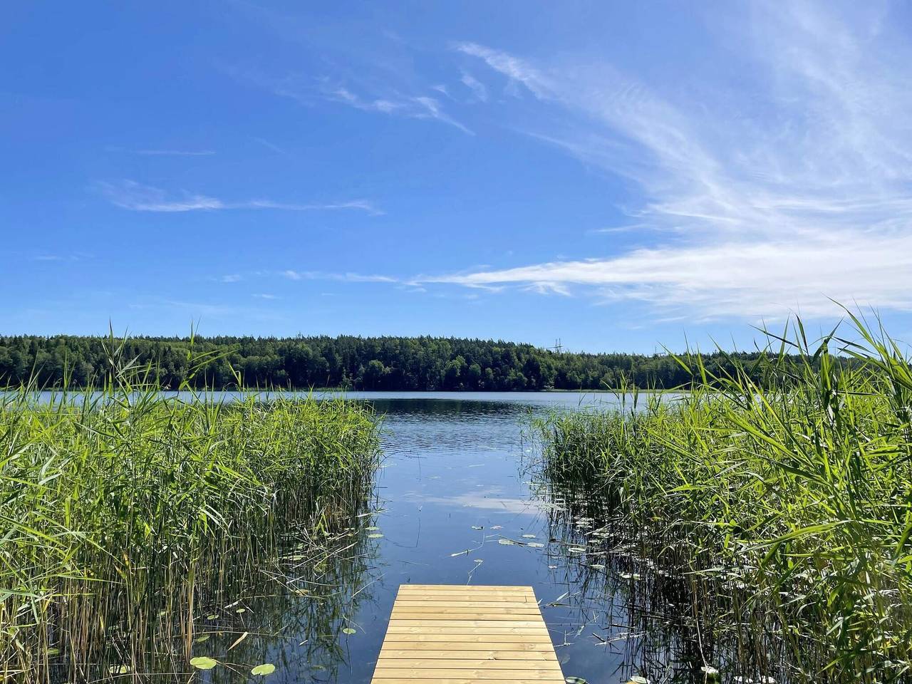 Hütte am See in Sollentuna in Upplands Väsby, Schwedische Ostsee