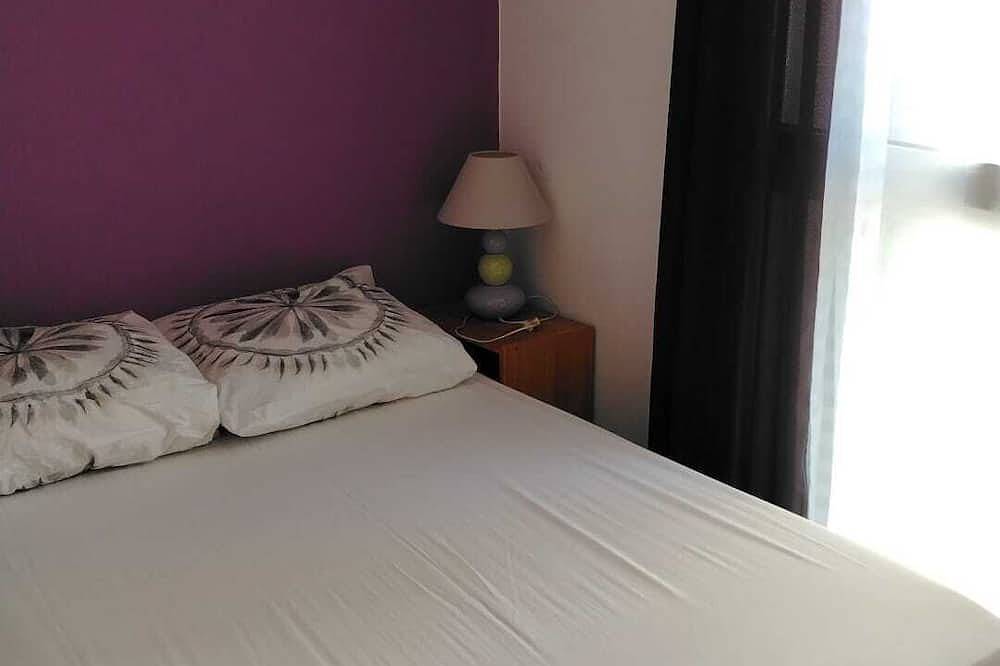 Appartement entier, . Spacieux appartement 3 chambres – Calme, plage proche in Ajaccio, Golfe D'Ajaccio