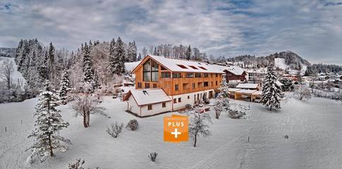 Hütte für 4 Personen, mit Garten und Sauna sowie Whirlpool in Oberstaufen